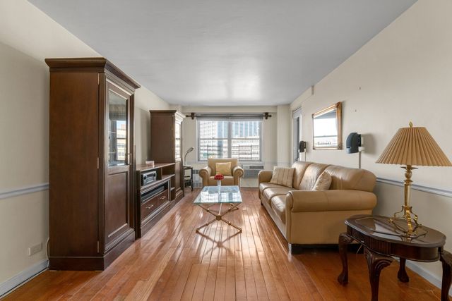 6115 97th St Apt 5A, New York City, NY 11374