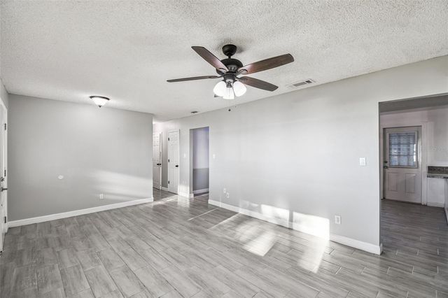 1222 LAKE ARIANA BOULEVARD, Auburndale, FL 33823