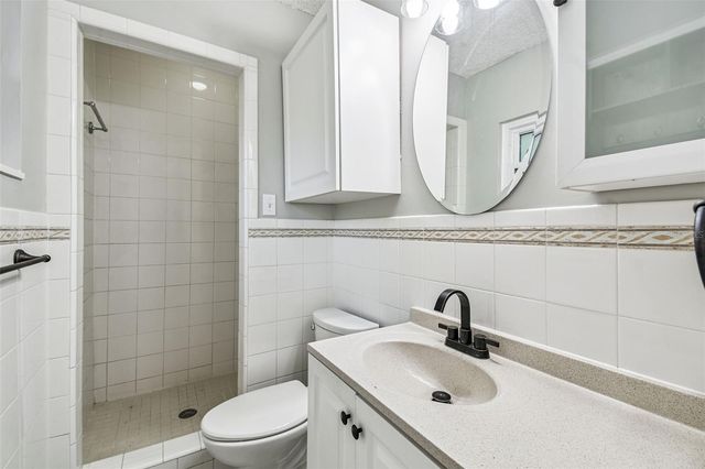 1222 LAKE ARIANA BOULEVARD, Auburndale, FL 33823