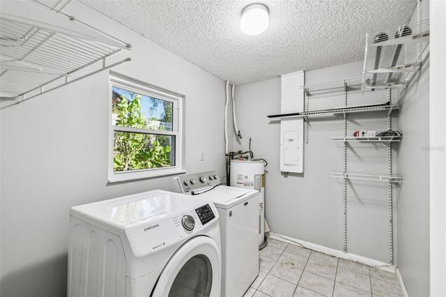 1222 LAKE ARIANA BOULEVARD, Auburndale, FL 33823