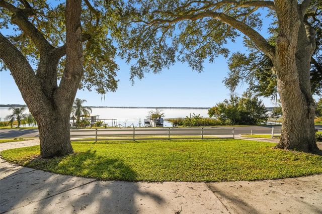 1222 LAKE ARIANA BOULEVARD, Auburndale, FL 33823