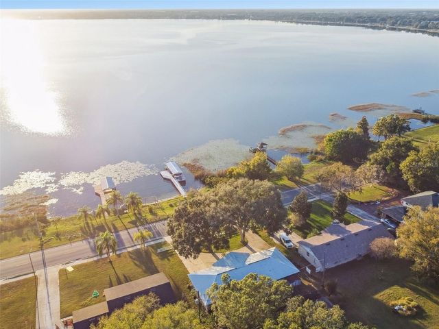 1222 LAKE ARIANA BOULEVARD, Auburndale, FL 33823