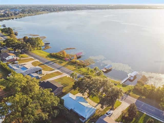 1222 LAKE ARIANA BOULEVARD, Auburndale, FL 33823