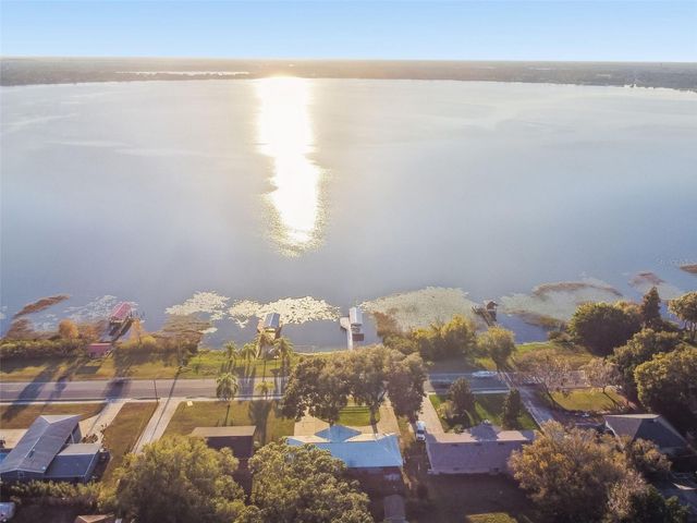 1222 LAKE ARIANA BOULEVARD, Auburndale, FL 33823