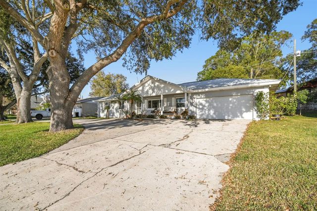 1222 LAKE ARIANA BOULEVARD, Auburndale, FL 33823