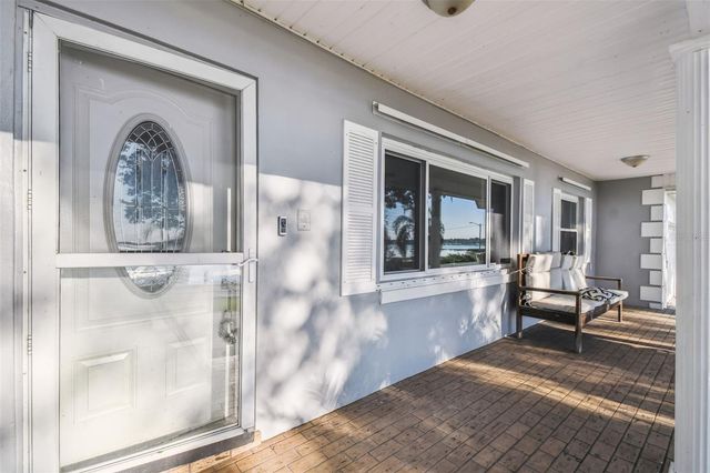 1222 LAKE ARIANA BOULEVARD, Auburndale, FL 33823