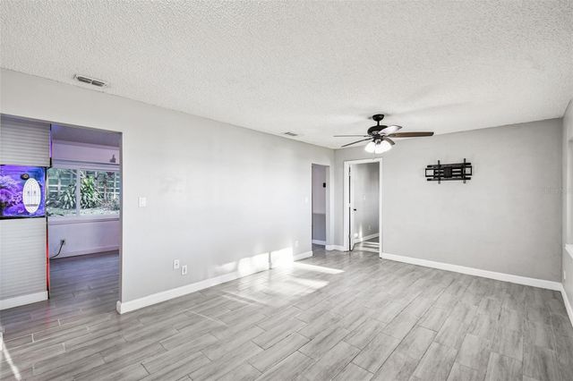 1222 LAKE ARIANA BOULEVARD, Auburndale, FL 33823