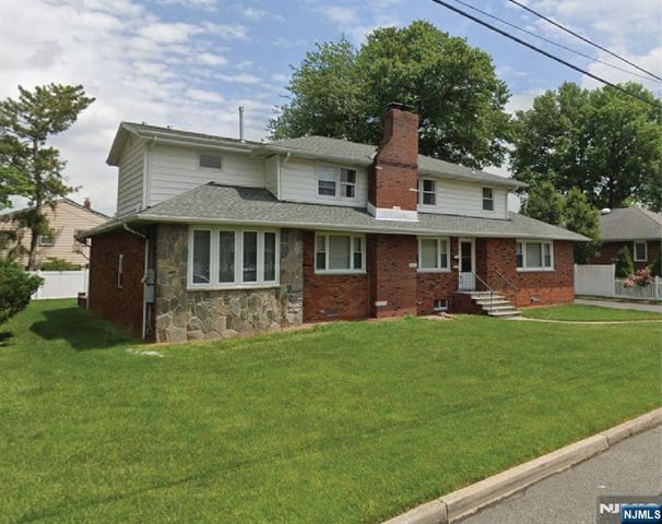 44 Roosevelt Street, Little Ferry, NJ 07643