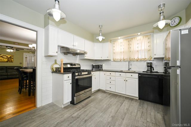 45-20 156th Streets, Flushing, NY 11355