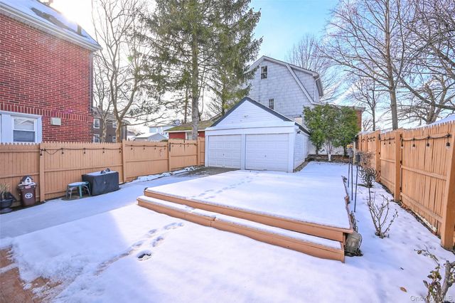 45-20 156th Streets, Flushing, NY 11355