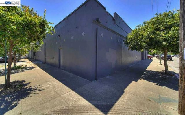 1451 13th Street 1, Oakland, CA 94607