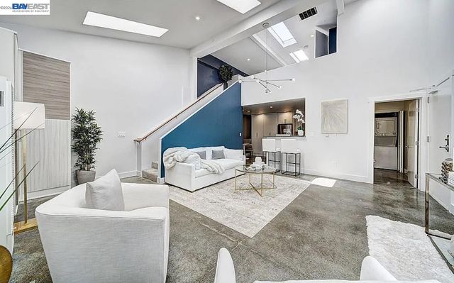 1451 13th Street 1, Oakland, CA 94607