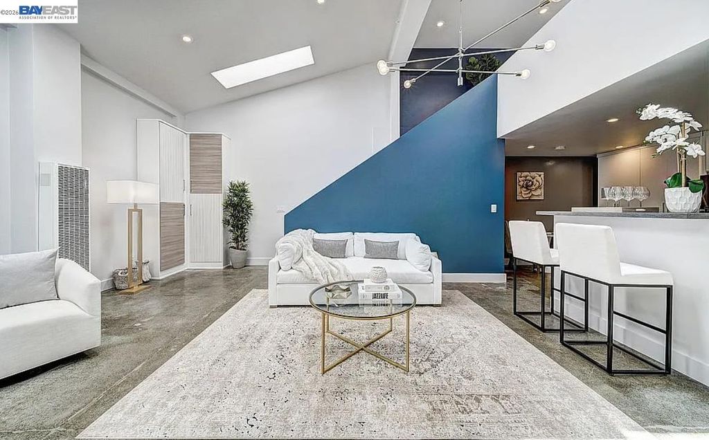 1451 13th Street 1, Oakland, CA 94607