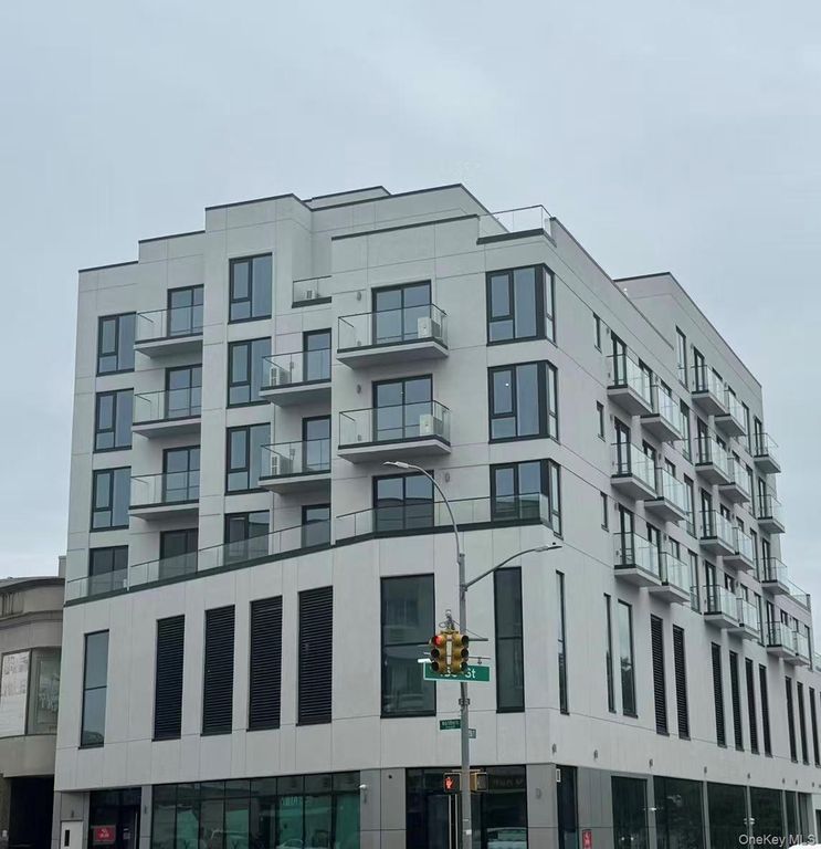 150-02 Northern Boulevard 5J, Flushing, NY 11354