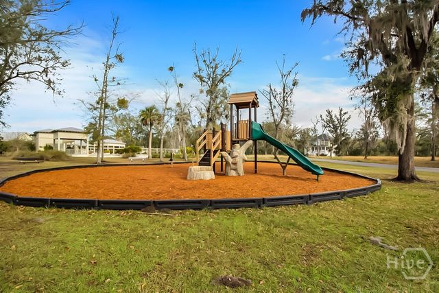 20 Jacobs Circle, Richmond Hill, GA 31324