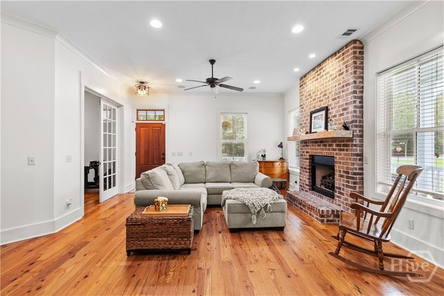 20 Jacobs Circle, Richmond Hill, GA 31324