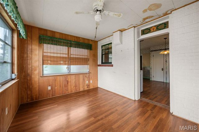 6319 Tholozan Avenue, St Louis, MO 63109