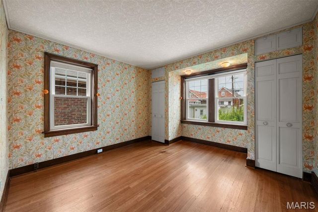 6319 Tholozan Avenue, St Louis, MO 63109