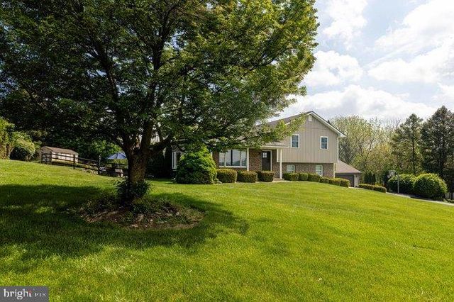 328 EVANSVILLE ROAD, Fleetwood, PA 19522