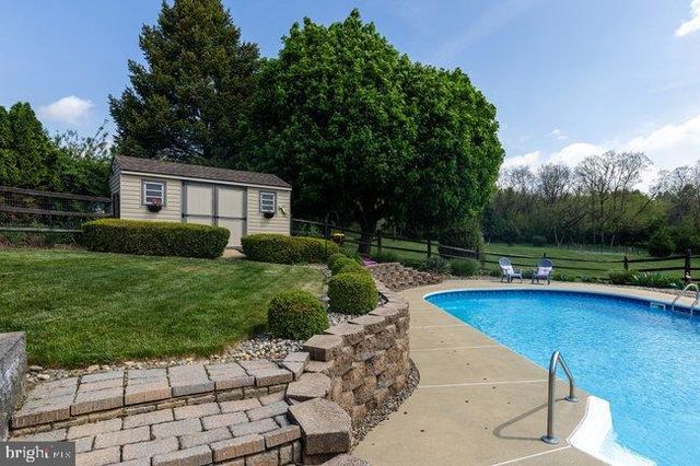 328 EVANSVILLE ROAD, Fleetwood, PA 19522