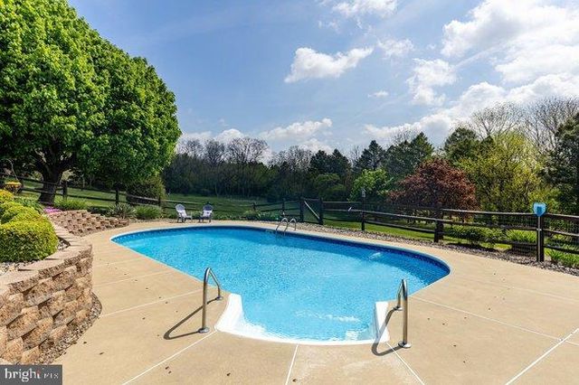 328 EVANSVILLE ROAD, Fleetwood, PA 19522