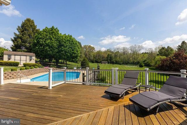 328 EVANSVILLE ROAD, Fleetwood, PA 19522