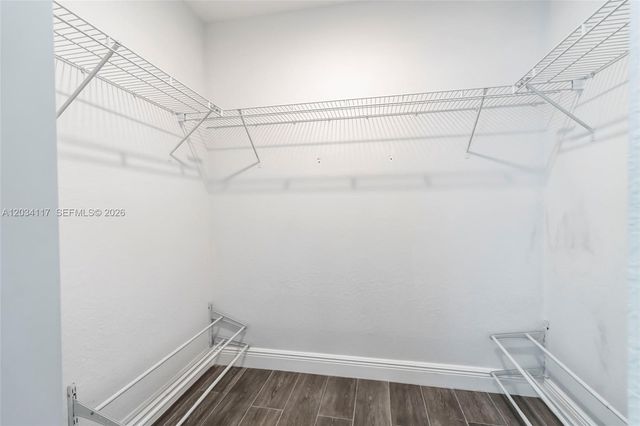 7782 Paddock Pl, Davie, FL 33328