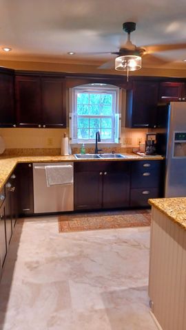 209 Pocahontas Trail, Georgetown, KY 40324