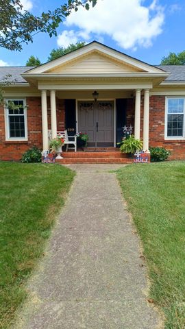 209 Pocahontas Trail, Georgetown, KY 40324