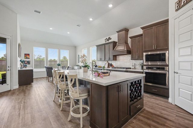 41015 Kimber Lane, Magnolia, TX 77354