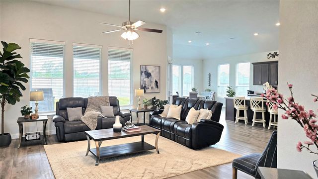 41015 Kimber Lane, Magnolia, TX 77354