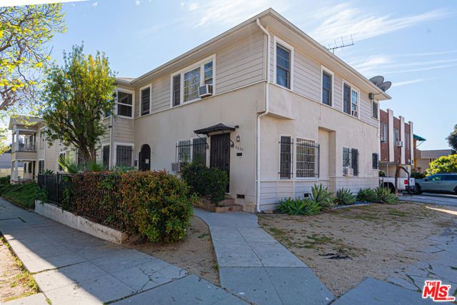 3220 W 2nd Street, Los Angeles, CA 90004