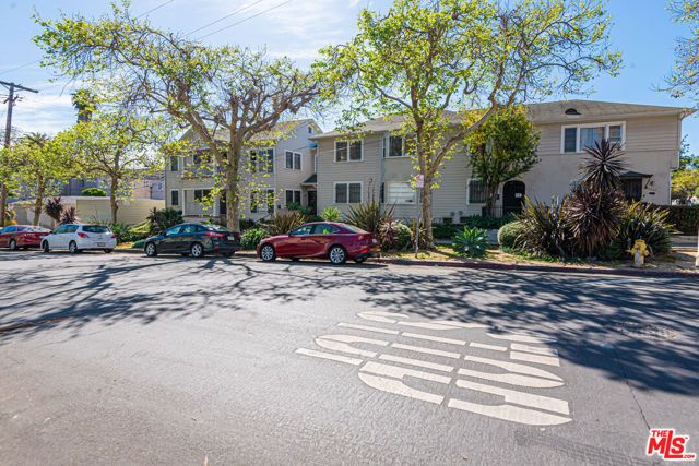 3220 W 2nd Street, Los Angeles, CA 90004