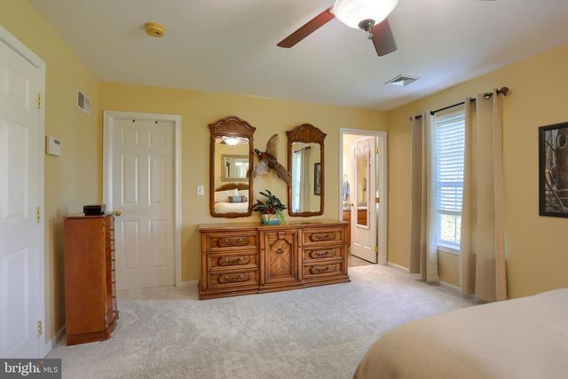510 MEADOW CROFT CIR, Mechanicsburg, PA 17055