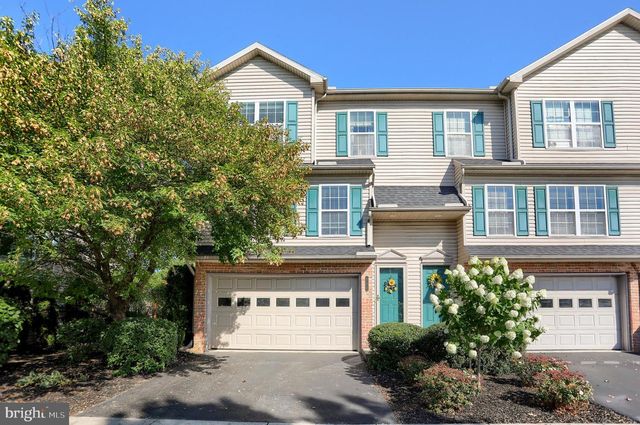 510 MEADOW CROFT CIR, Mechanicsburg, PA 17055