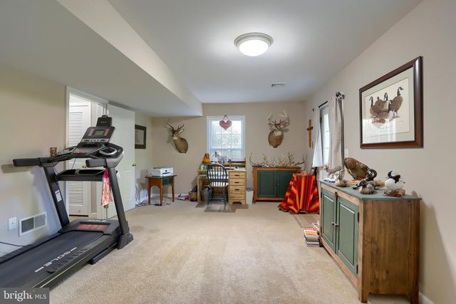 510 MEADOW CROFT CIR, Mechanicsburg, PA 17055