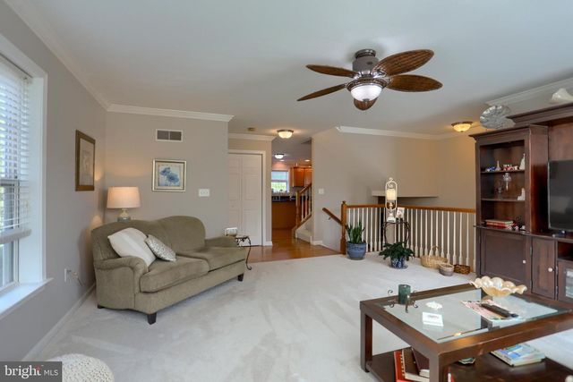 510 MEADOW CROFT CIR, Mechanicsburg, PA 17055