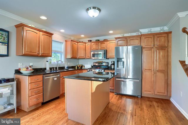 510 MEADOW CROFT CIR, Mechanicsburg, PA 17055