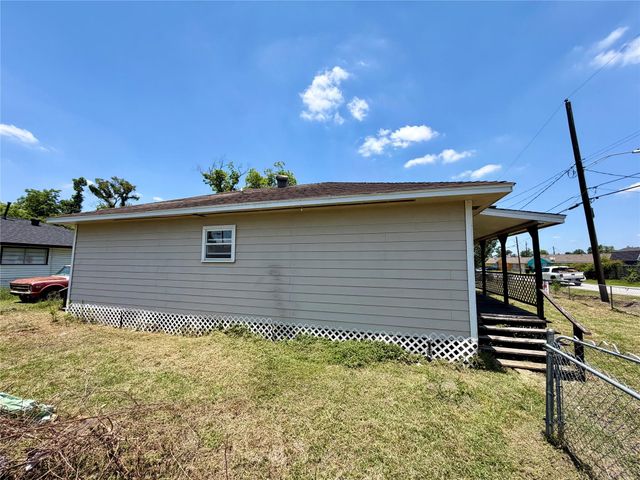 7801 Glass Street, Houston, TX 77016