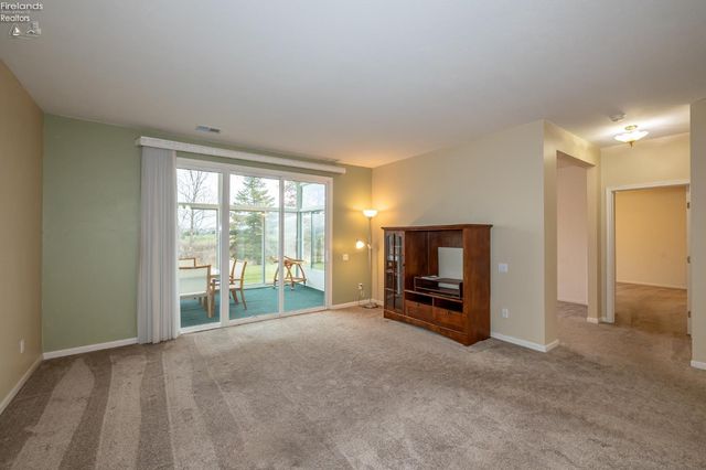 38391 Kingsbury Road, North Ridgeville, OH 44039