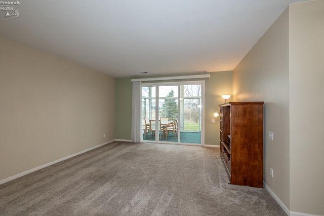 38391 Kingsbury Road, North Ridgeville, OH 44039