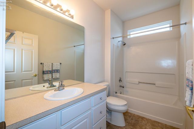 38391 Kingsbury Road, North Ridgeville, OH 44039