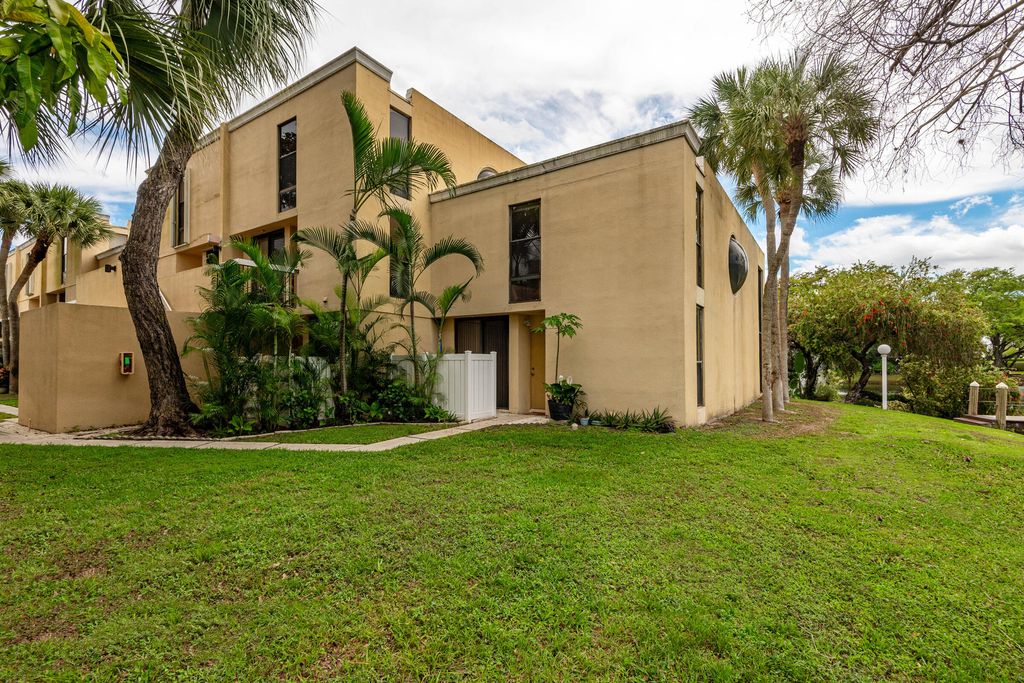 2941 SW 87th Avenue 407, Davie, FL 33328