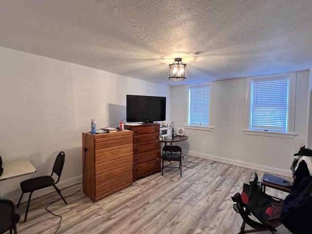2445 S 5th PLACE #2445A, Milwaukee, WI 53207