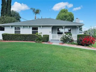22206 Kittridge Street, Woodland Hills, CA 91303