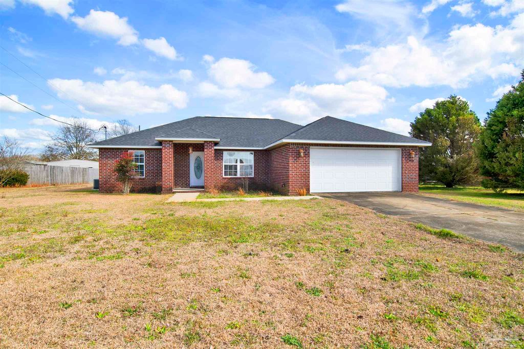 3332 N Simmons Rd, Jay, FL 32565