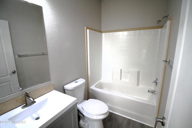 6170 N Orange Tree Lane, Tucson, AZ 85741