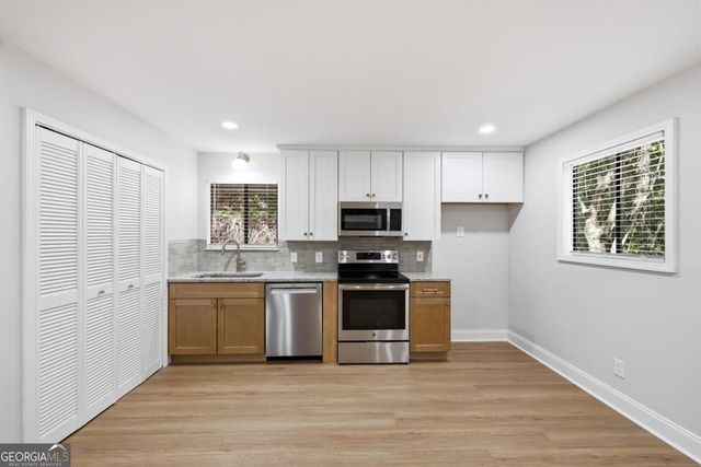 9060 Ruby Lane, Gainesville, GA 30506