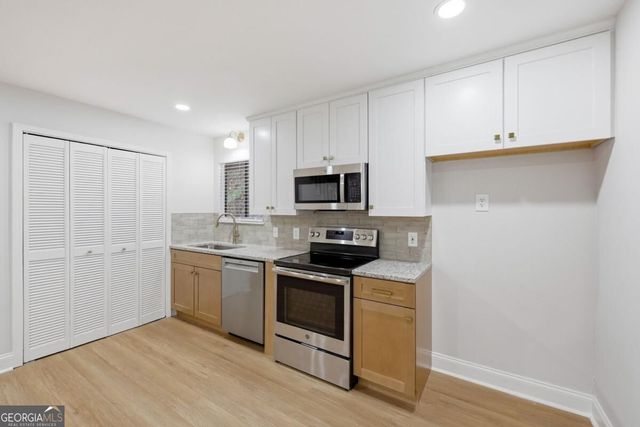 9060 Ruby Lane, Gainesville, GA 30506