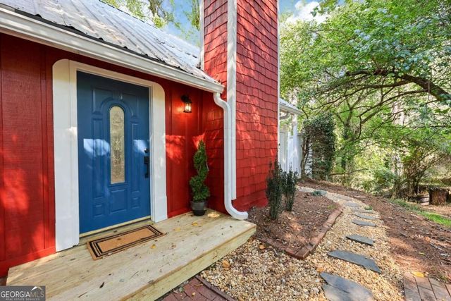 9060 Ruby Lane, Gainesville, GA 30506